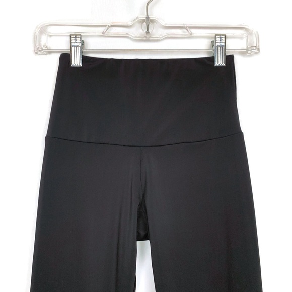 Onzie Flow Ritz High Rise Mesh Capri Leggings - Picture 3 of 8